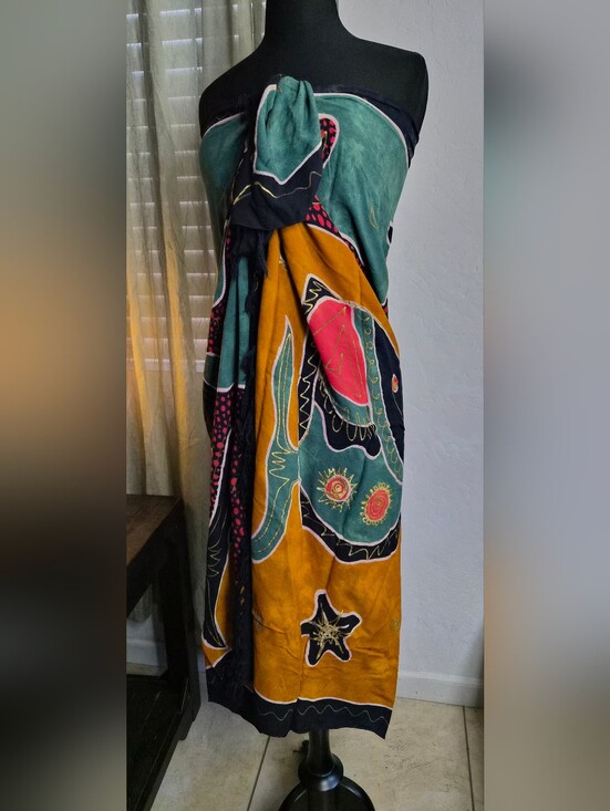 KOKO KNOT Other - Vintage Koko Knot Abstract Fish Print Sarong Beach Cover Up Wrap One Size